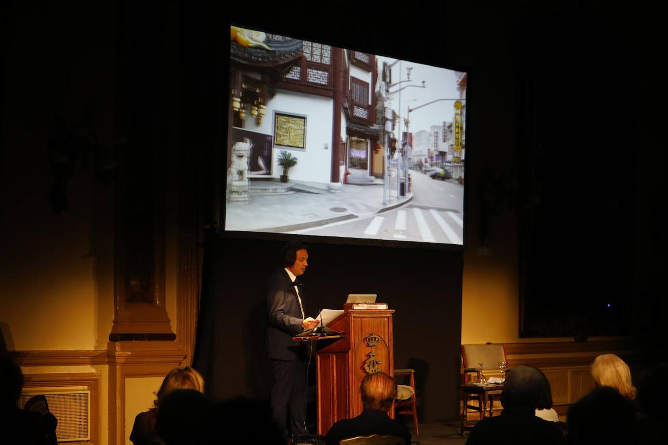 La conferencia de Pablo Manuel Díez en Córdoba, en imágenes