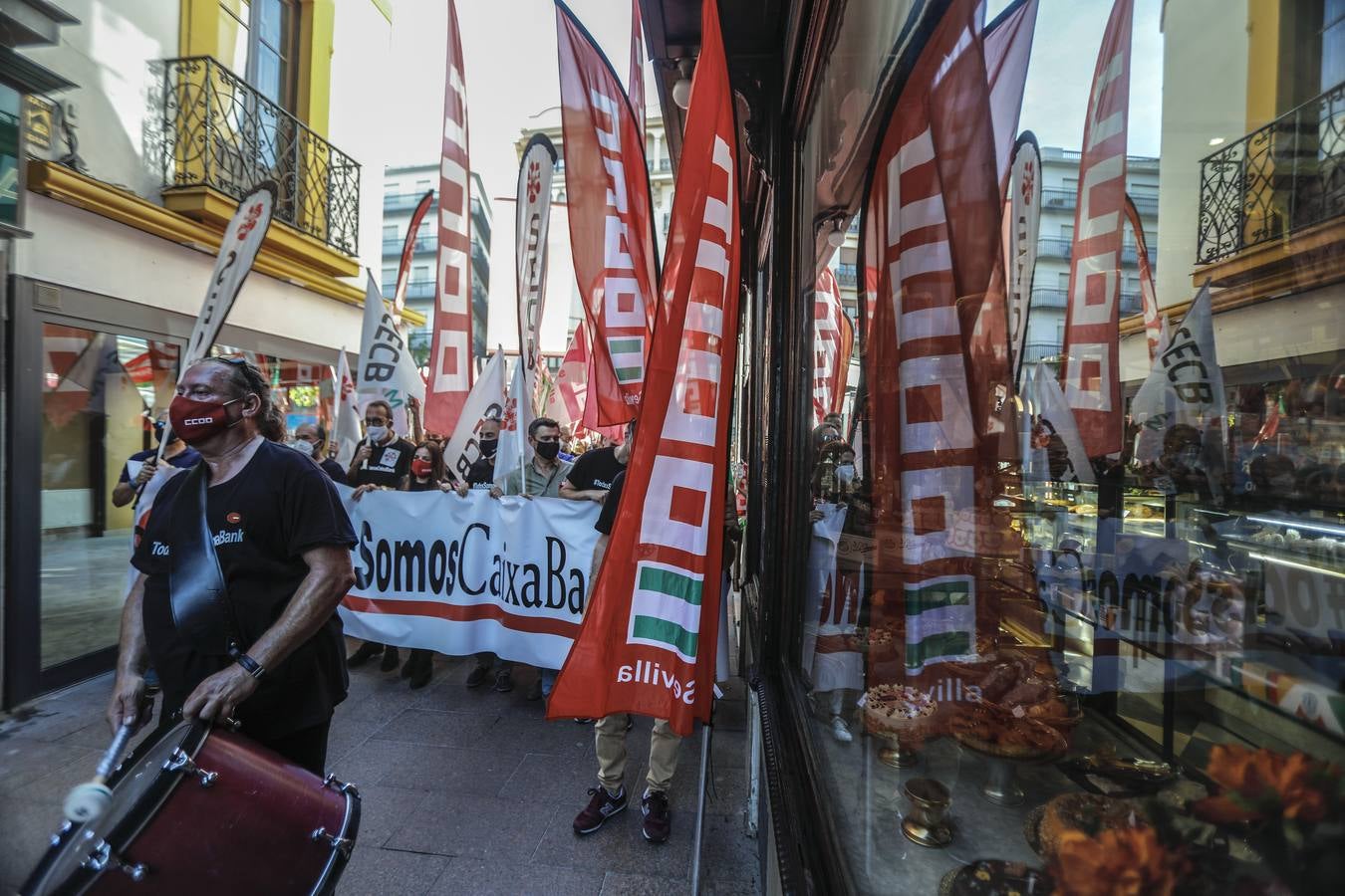 Manifestación en Sevilla contra el ERE de Caixabank