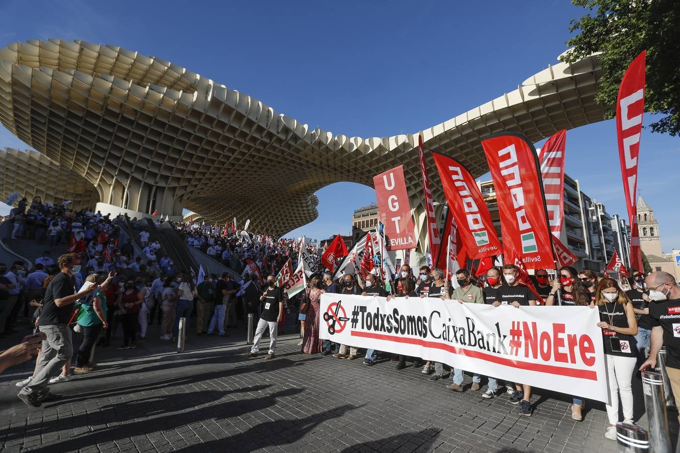 Manifestación en Sevilla contra el ERE de Caixabank