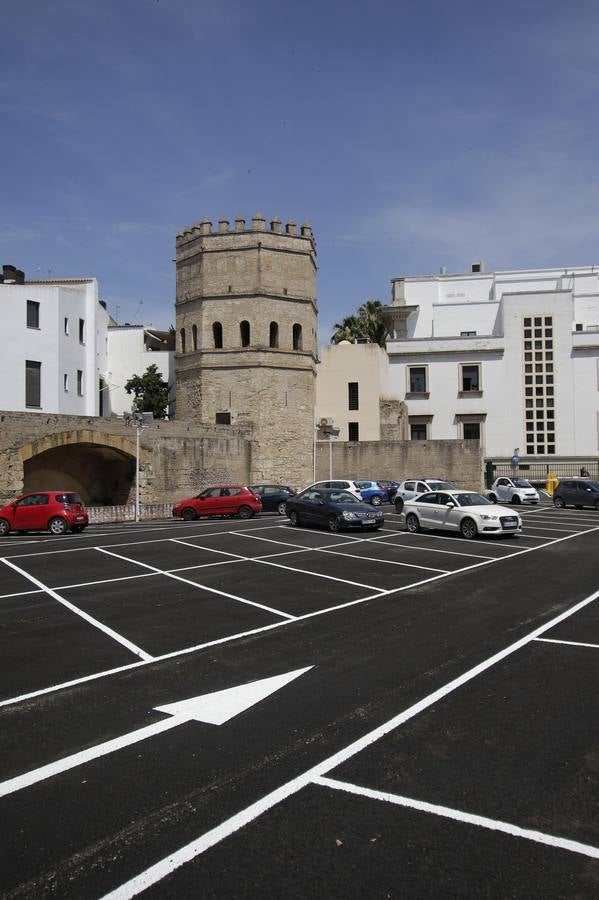 Vista del parking de la Torre de la Plata