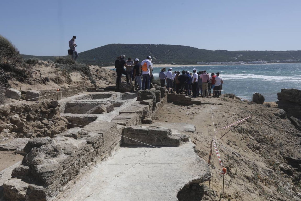 El yacimiento de Caños de Meca, en fotos: una necrópolis de la Edad de Bronce, termas, piscifactoría...