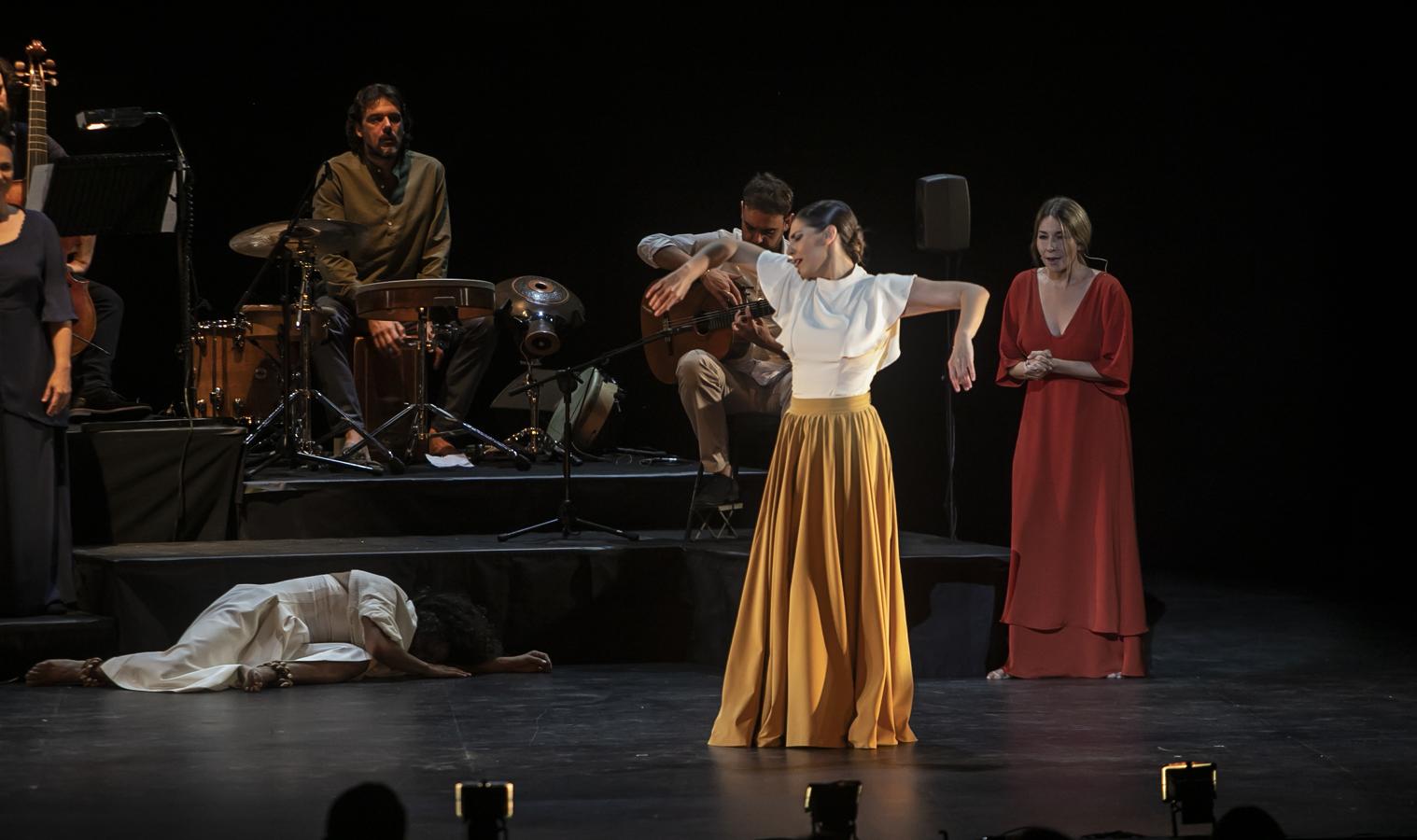 El espectáculo &#039;Gugurumbé&#039; en el Gran Teatro de Córdoba, en imágenes