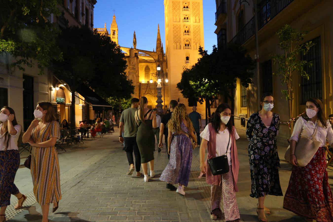 Ambiente de la calle Mateos Gago