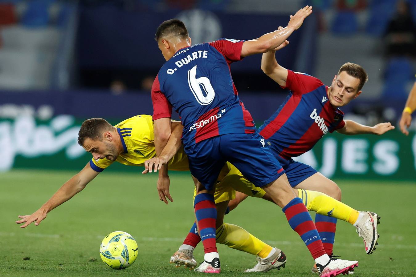 FOTOS: Levante - Cádiz CF