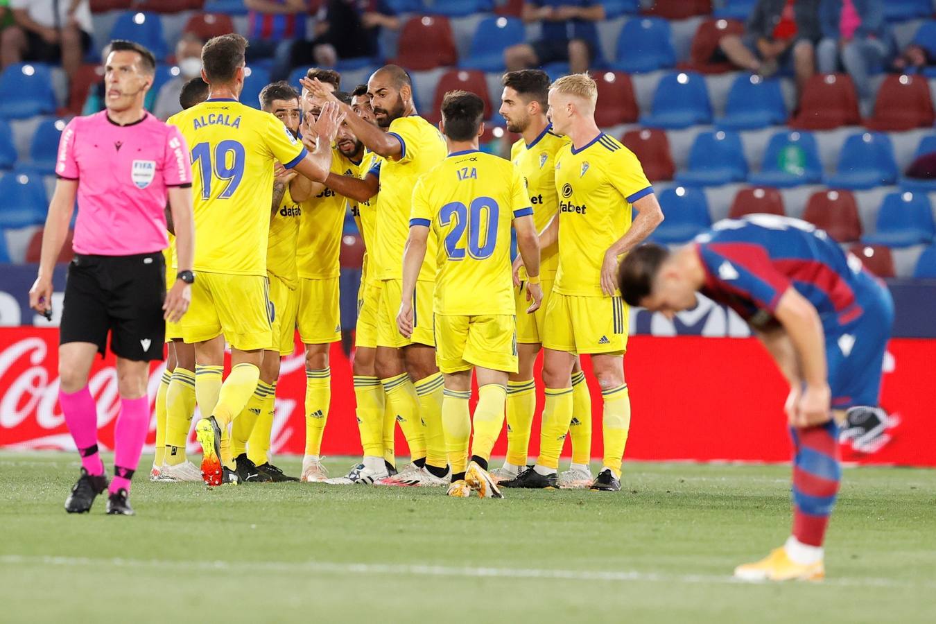 FOTOS: Levante - Cádiz CF