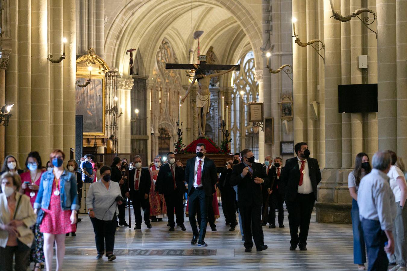 Los &#039;reviernes&#039; del Cristo de la Vega, en la catedral de Toledo