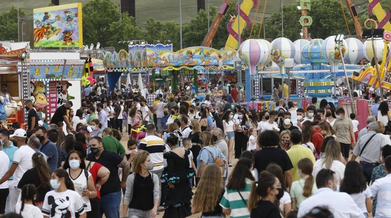 Vive Park Córdoba | En imágenes, el ambientazo del parque de atracciones del Arenal