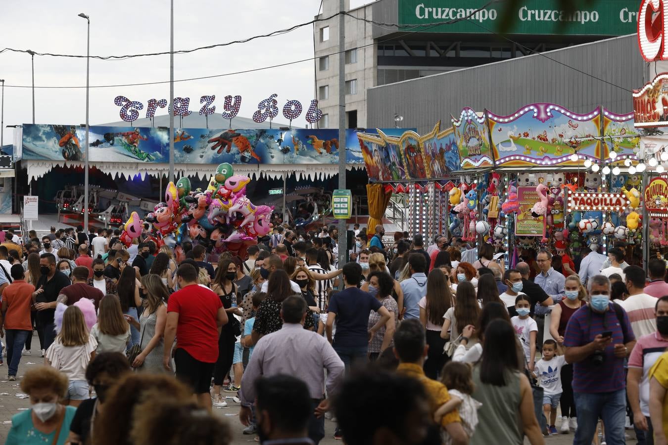 Vive Park Córdoba | En imágenes, el ambientazo del parque de atracciones del Arenal