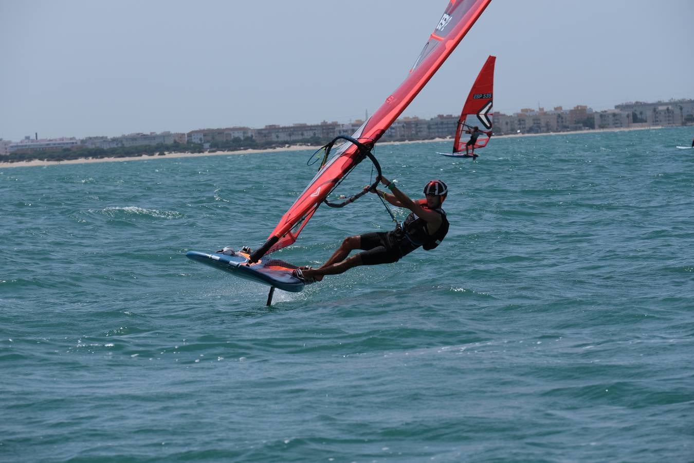 FOTOS: Las imágenes más espectaculares de la Copa de España de Windsurf, en la bahía de Cádiz