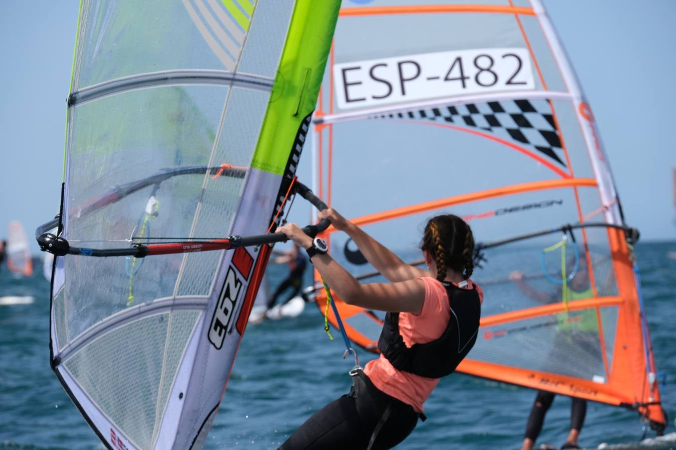 FOTOS: Las imágenes más espectaculares de la Copa de España de Windsurf, en la bahía de Cádiz