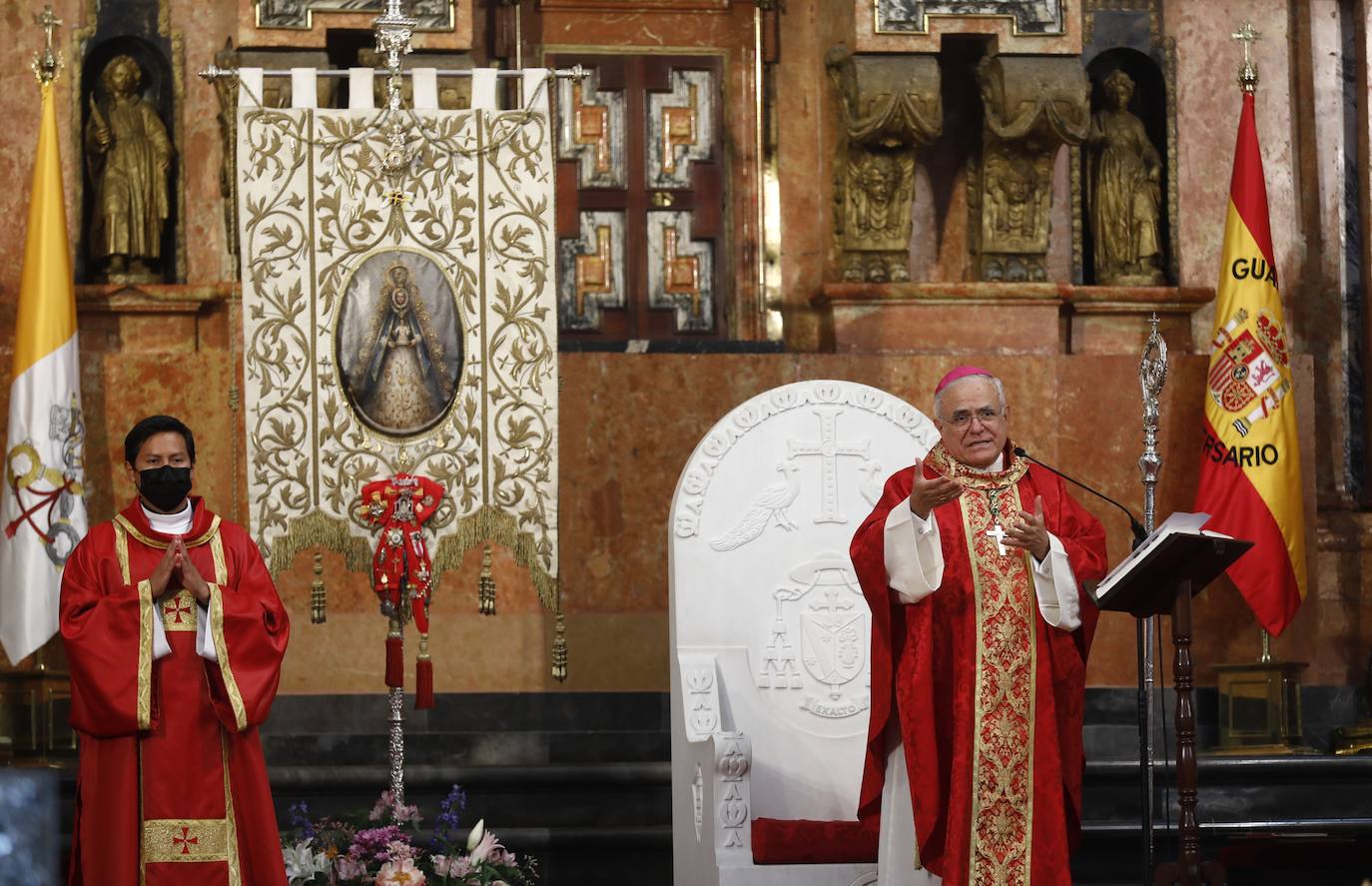 La misa de pentecostés en la Catedral de Córdoba, en imágenes