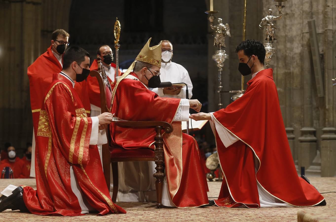 Última ordenación de sacerdotes de Monseñor Asenjo en Sevilla