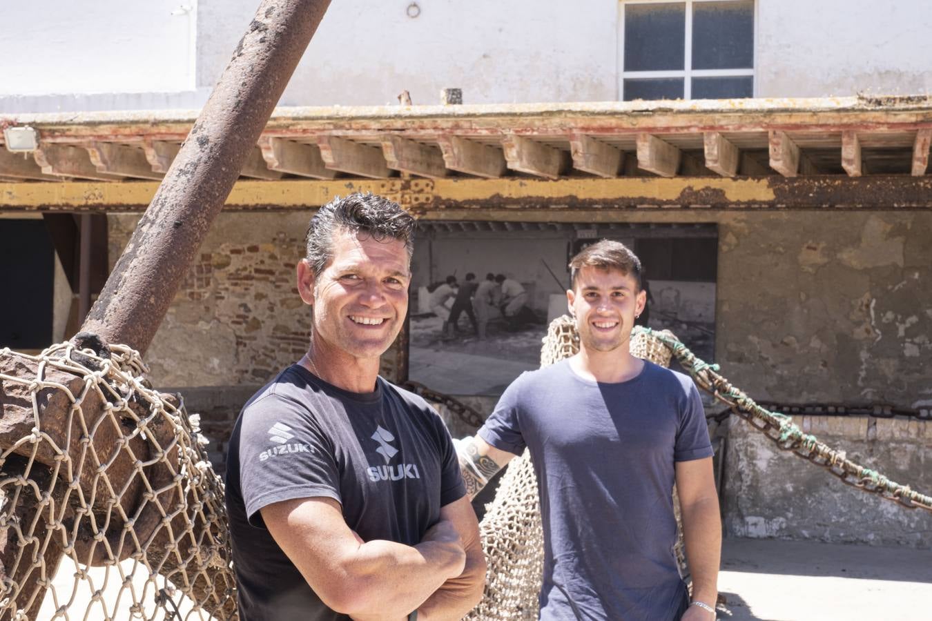 Artesanos del atún rojo salvaje en Cádiz