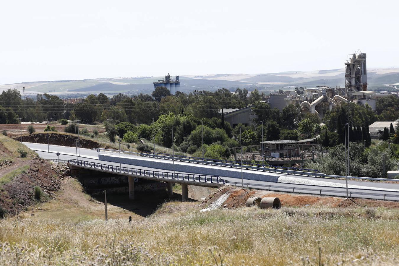 Las últimas obras del tramo municipal de la Ronda Norte de Córdoba, en imágenes