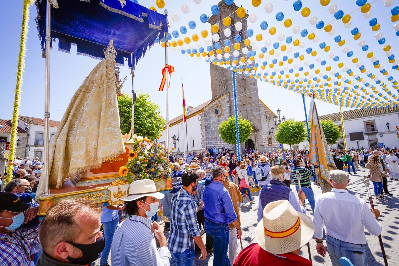 La llegada de la Virgen de Luna a Villanueva de Córdoba, en imágenes