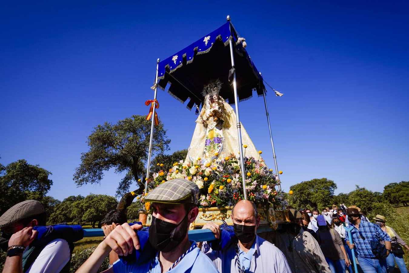 La llegada de la Virgen de Luna a Villanueva de Córdoba, en imágenes