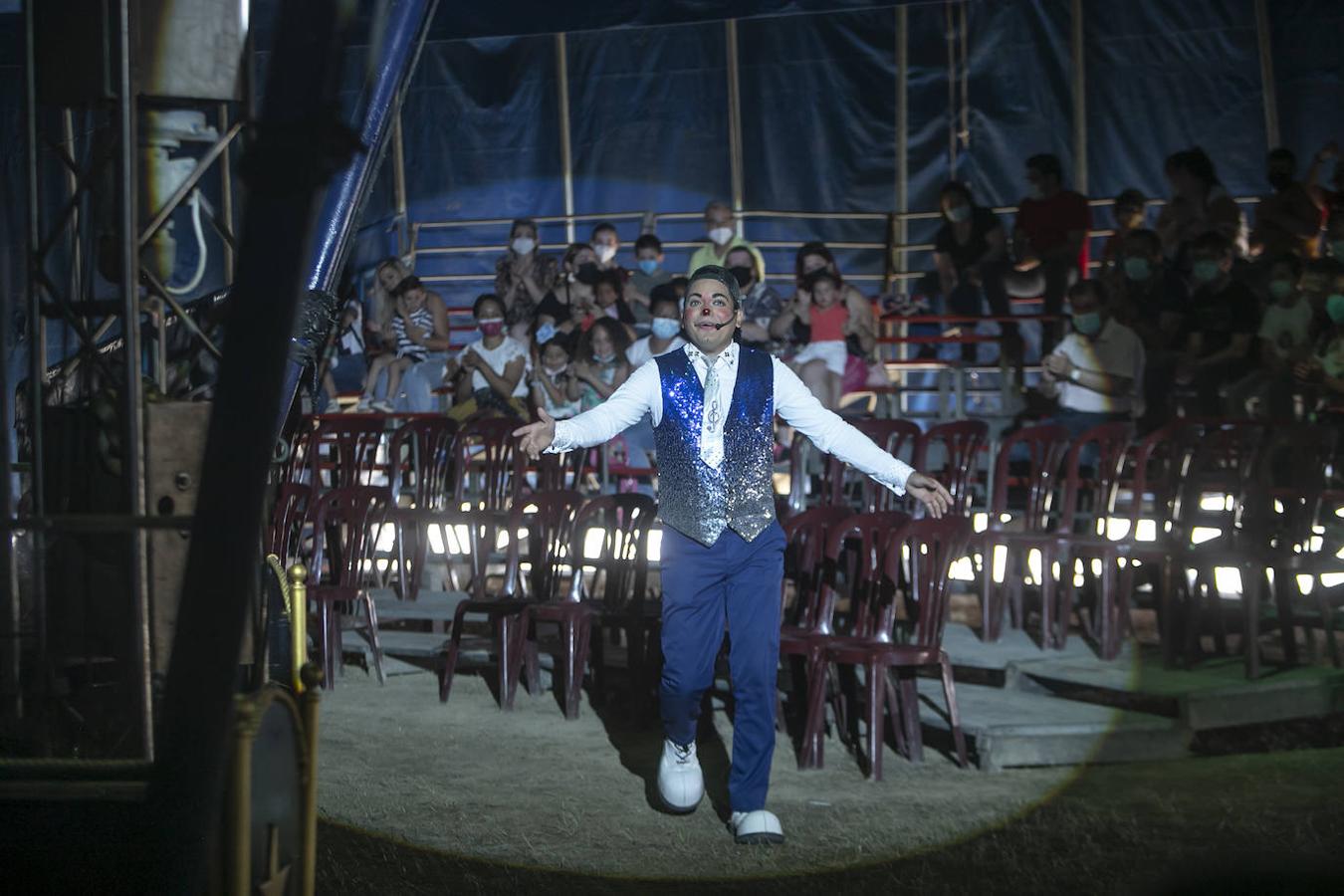 Un día con el Circo Berlín en Córdoba, en imágenes