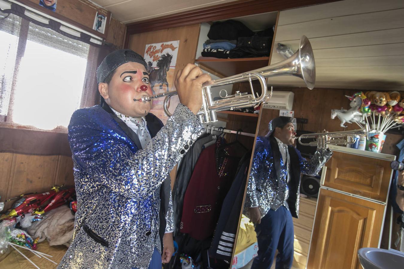 Un día con el Circo Berlín en Córdoba, en imágenes