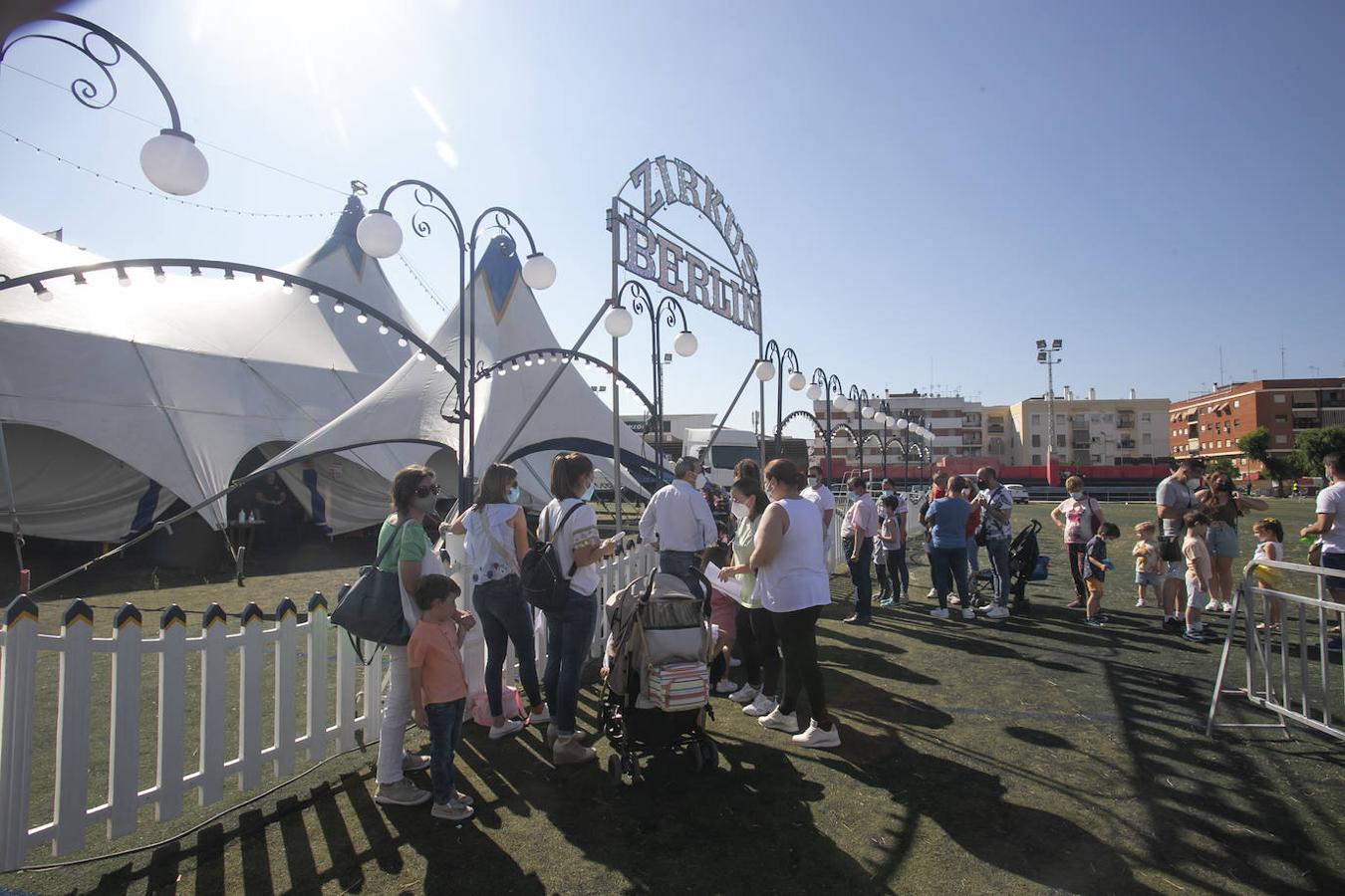 Un día con el Circo Berlín en Córdoba, en imágenes