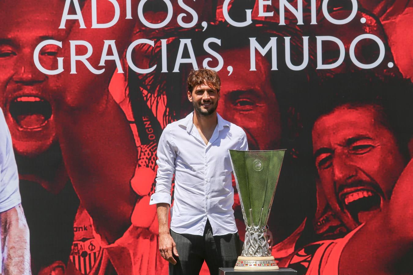 Lágrimas de despedida en el Sevilla FC