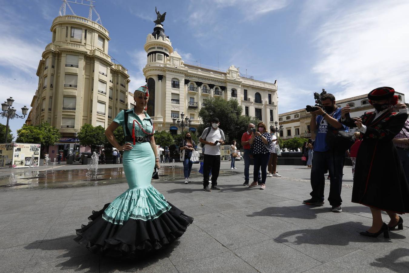 La concentración de mujeres de flamenca en Córdoba, en imágenes