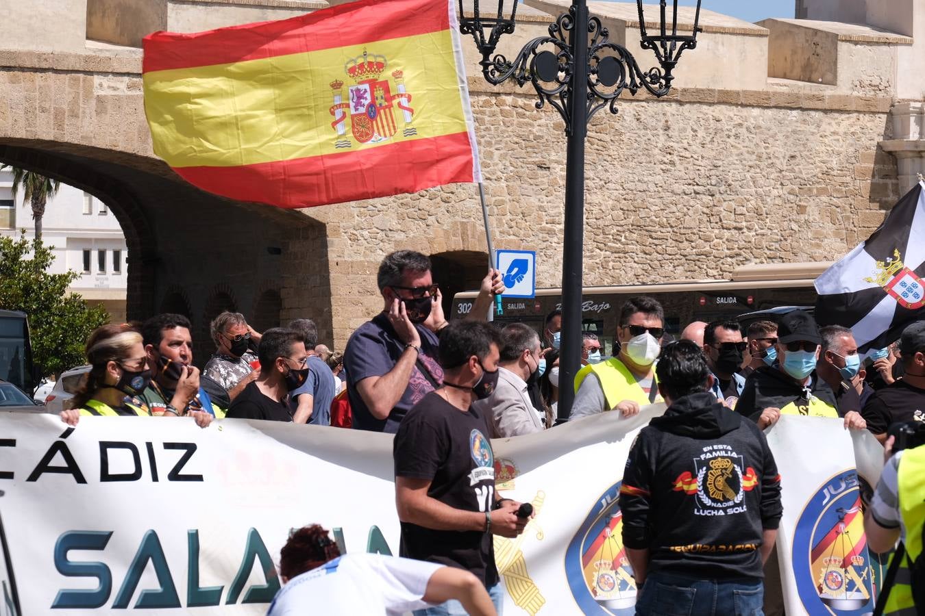 FOTOS: Jusapol vuelve a salir a la calle en Cádiz para pedir más medios