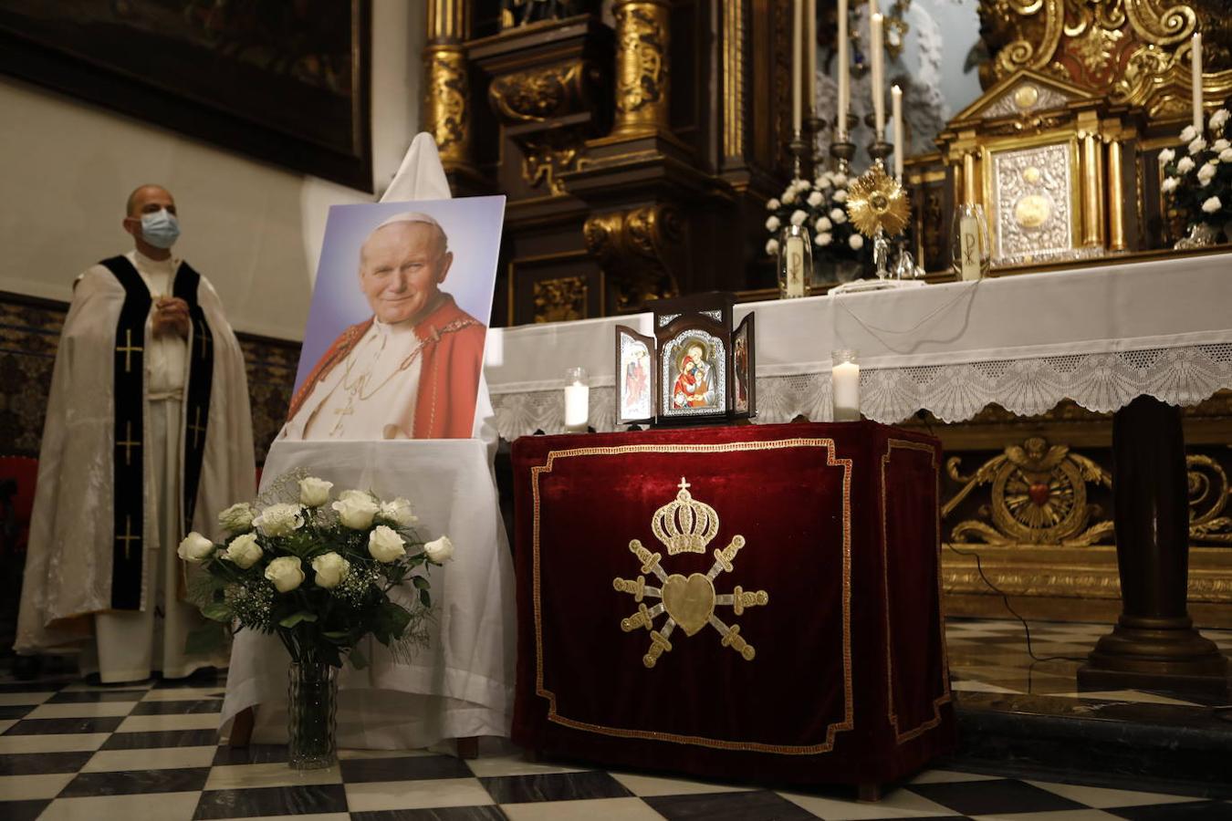 El acto con las reliquias de San Juan Pablo II en Córdoba, en imágenes