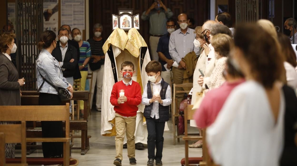 El acto con las reliquias de San Juan Pablo II en Córdoba, en imágenes