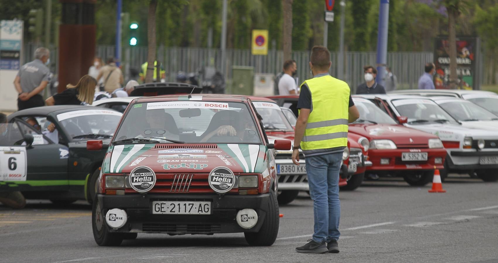 La salida desde Sevilla de la etapa de la Spain Classic Rally, en imágenes