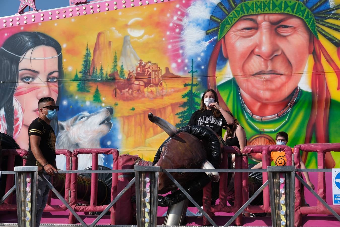 Fotos: Vive Park, los cacharritos en Puerto Real