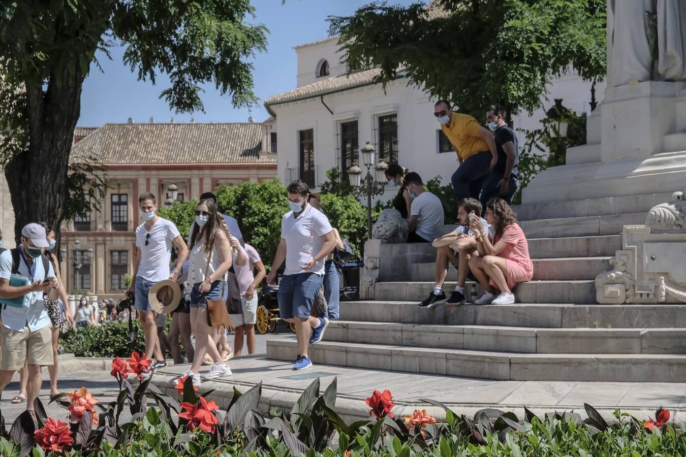 Los turistas vuelven a llenar el Real Alcázar de Sevilla