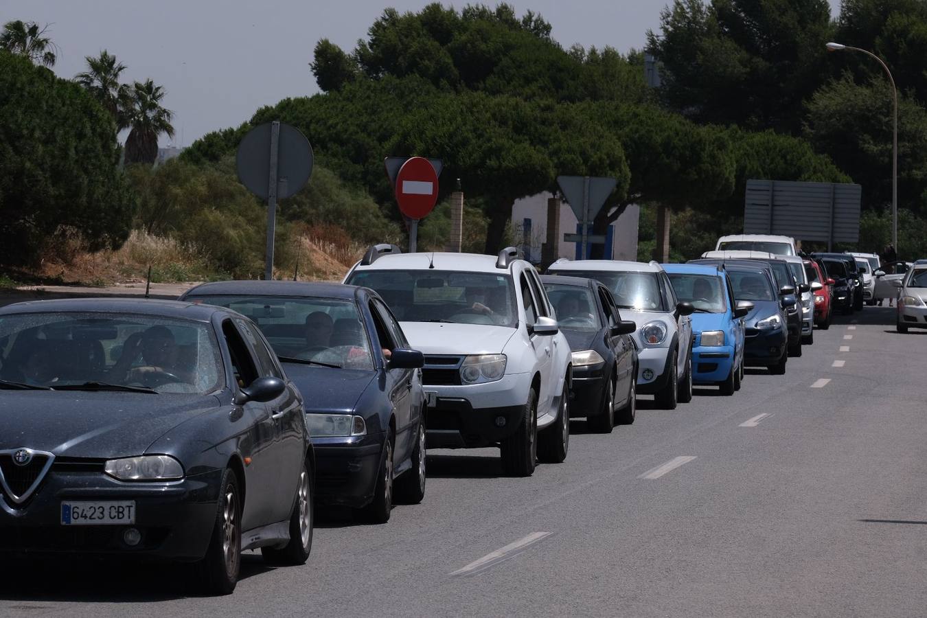 Fotos: colas kilométricas para la vacunación en Navantia