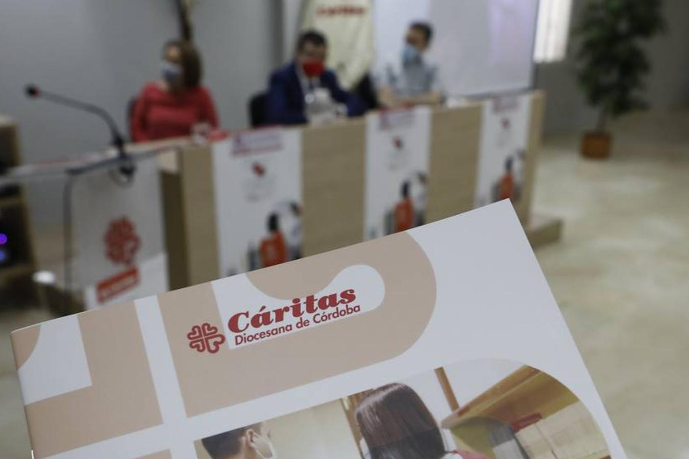 Cáritas invirtió 6,4 millones en 2020 para ayudar a 30.000 familias, un 26% más que en 2019