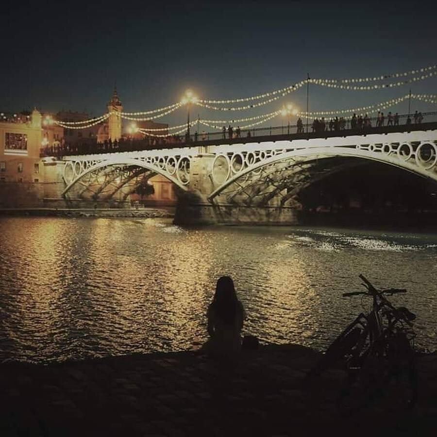La magia de la Sevilla nocturna, protagonista de las imágenes recibidas en el reto fotográfico de ABC