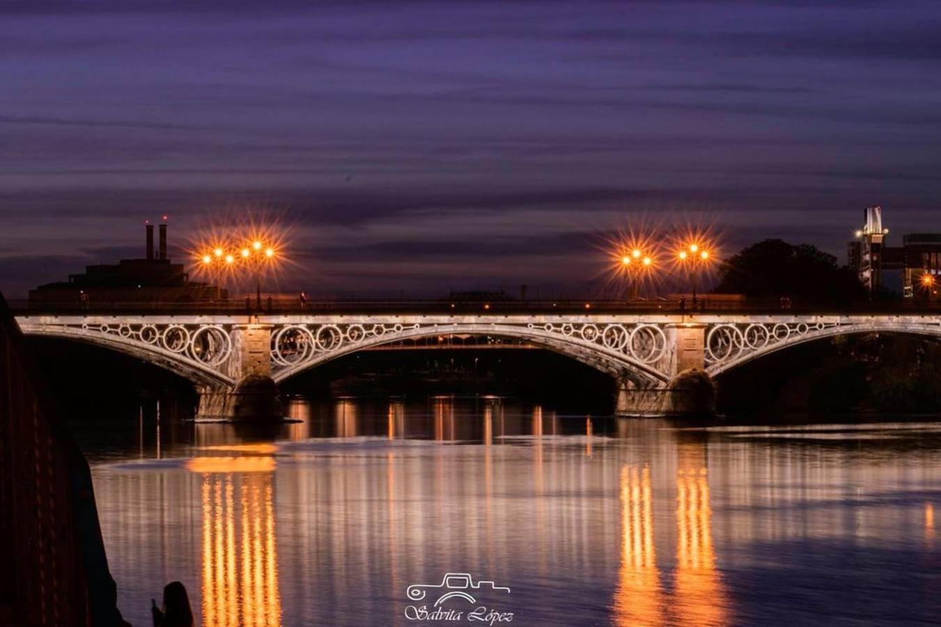 La magia de la Sevilla nocturna, protagonista de las imágenes recibidas en el reto fotográfico de ABC