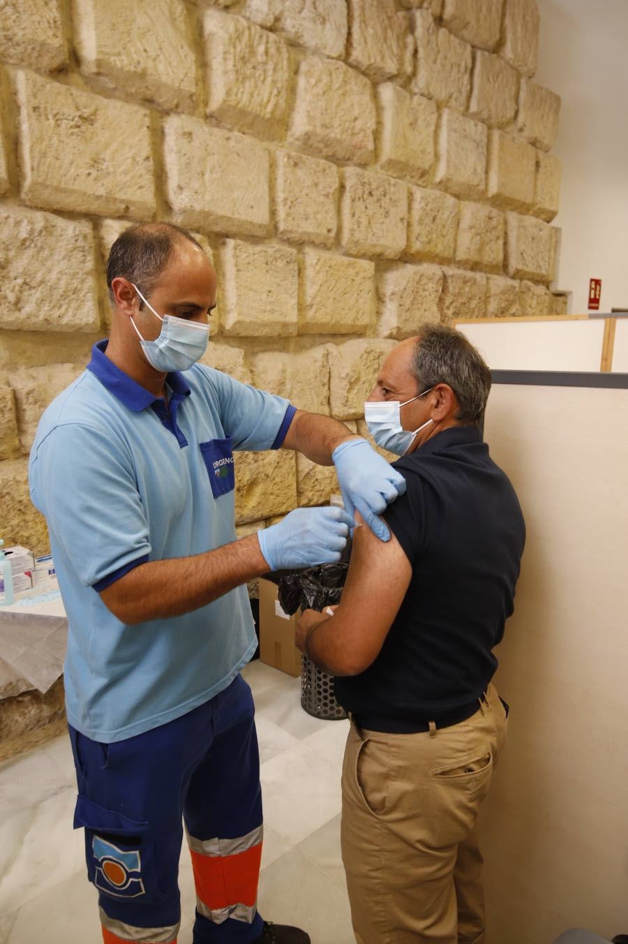 En imágenes, arranca la vacunación Covid en la sede del Ayuntamiento de Córdoba