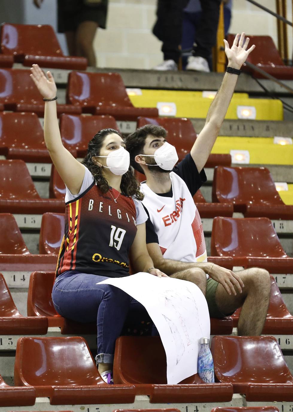 Las mejores imágenes del partido de baloncesto España-Bélgica en Córdoba