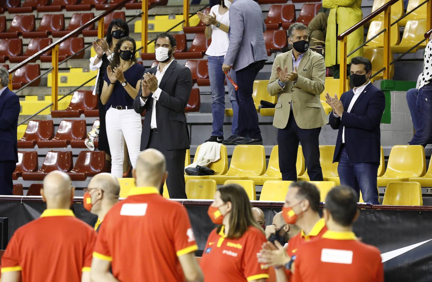 Las mejores imágenes del partido de baloncesto España-Bélgica en Córdoba