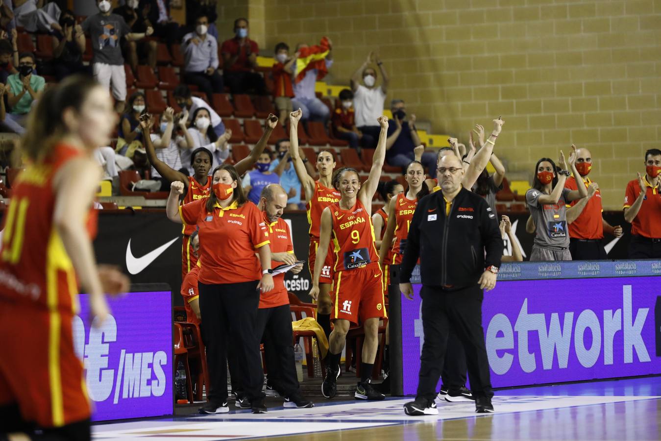 Las mejores imágenes del partido de baloncesto España-Bélgica en Córdoba