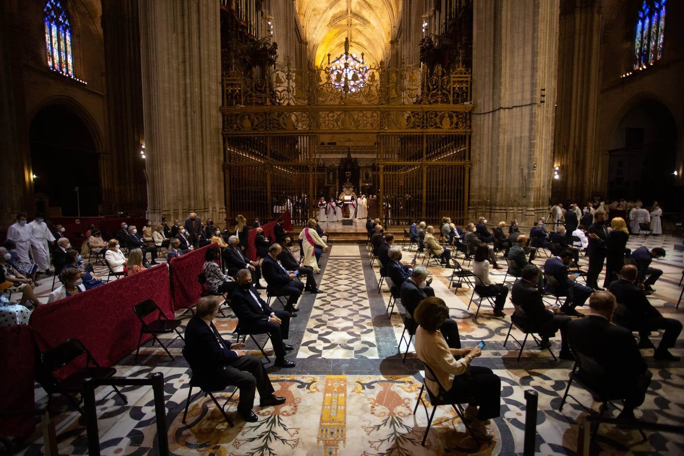 Misa solemne de despedida de monseñor Asenjo en la Catedral de Sevilla