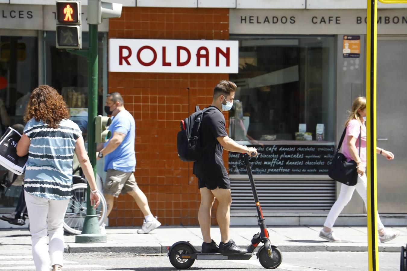 El auge de los patinetes eléctricos en Córdoba, en imágenes