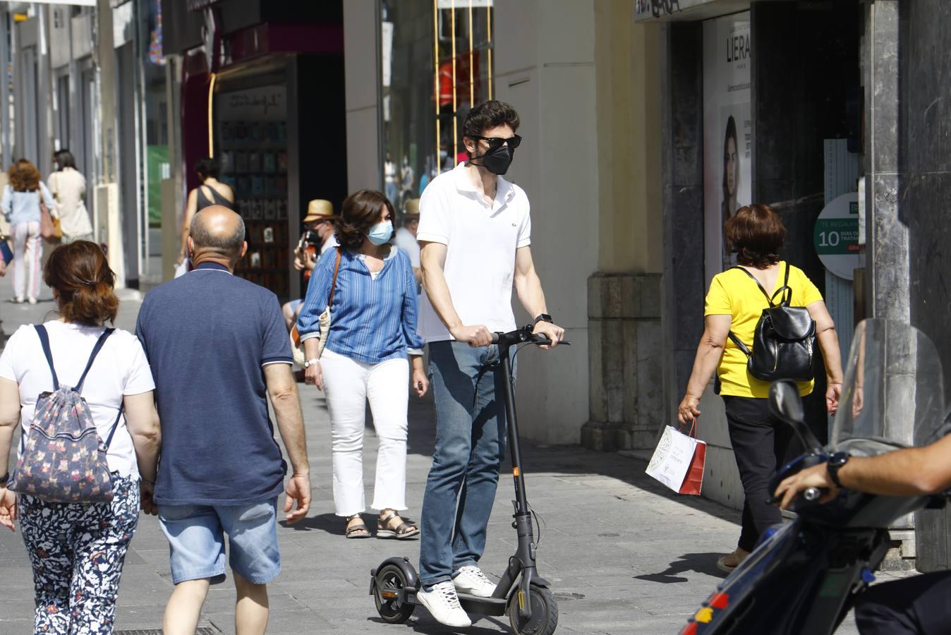 El auge de los patinetes eléctricos en Córdoba, en imágenes