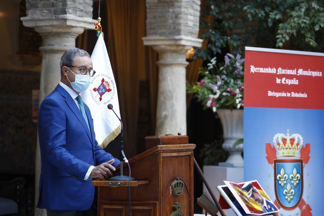 La exposición del Rey Felipe VI en el Círculo de la Amistad de Córdoba, en imágenes