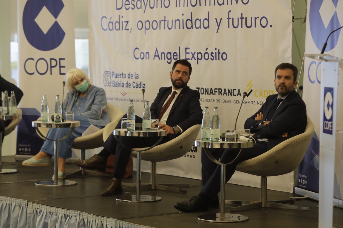 En imágenes: Desayuno informativo &#039;Cádiz, oportunidad y futuro