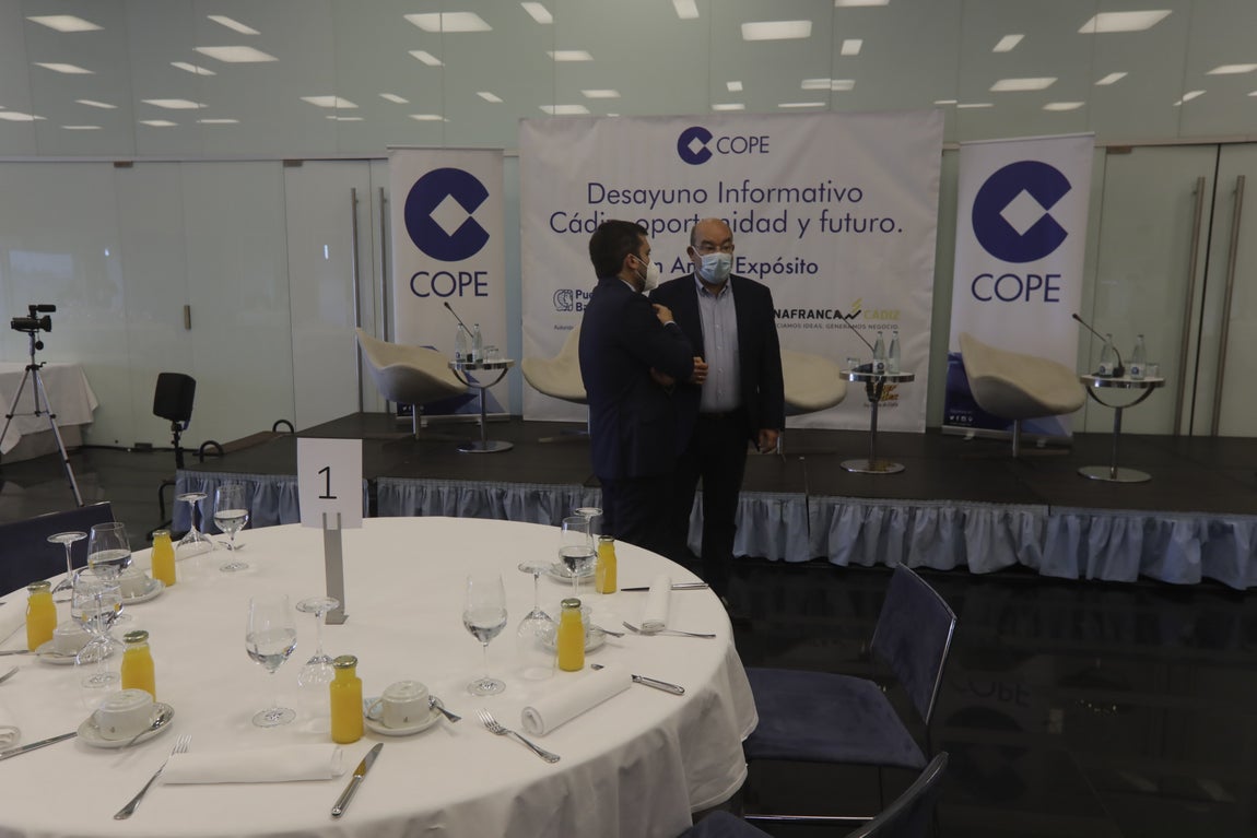 En imágenes: Desayuno informativo &#039;Cádiz, oportunidad y futuro