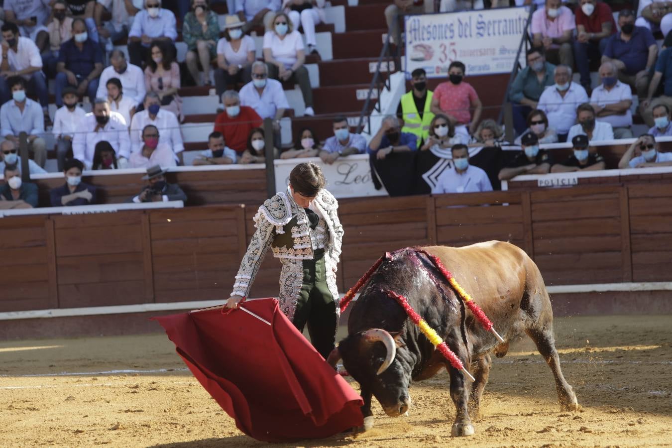 Fotos: El Juli y Aguado triunfan en Sanlúcar