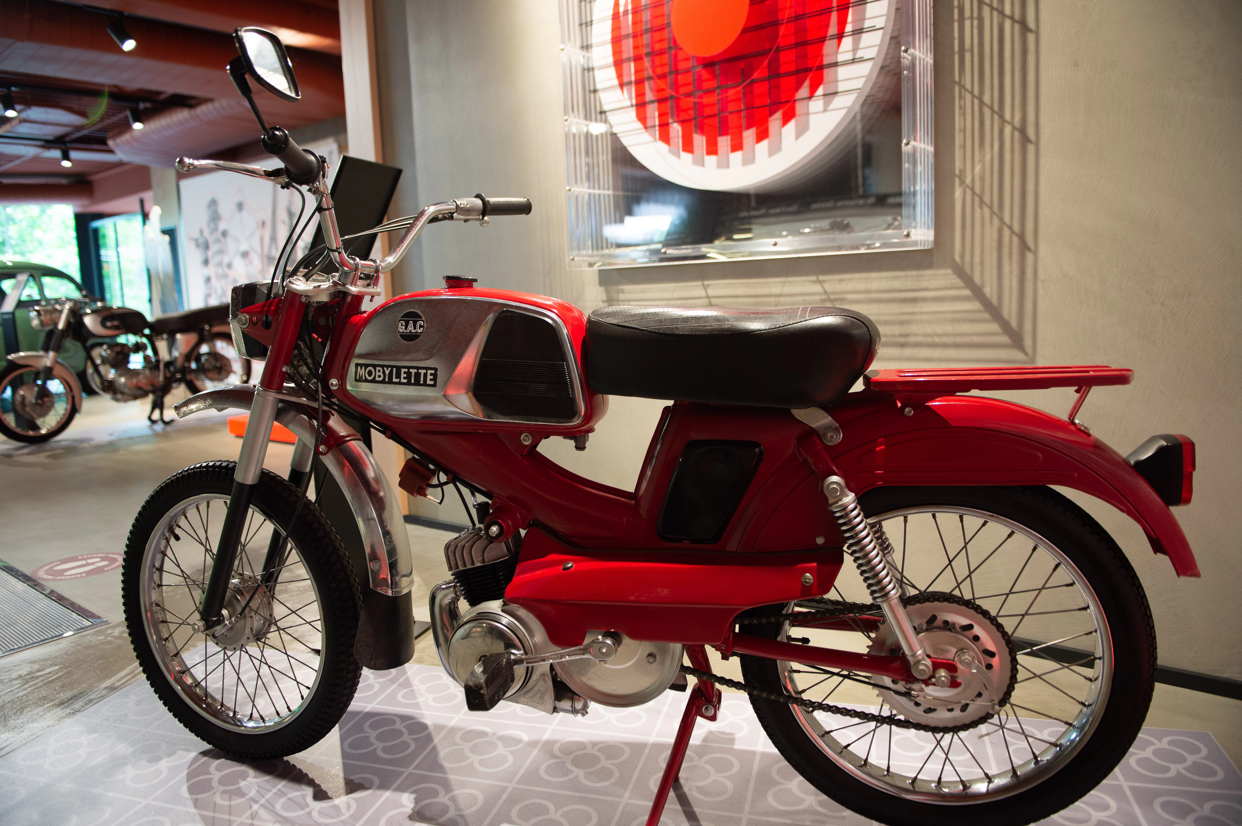 Fotogalería: Viaje por la historia de las motos ‘made in Spain’