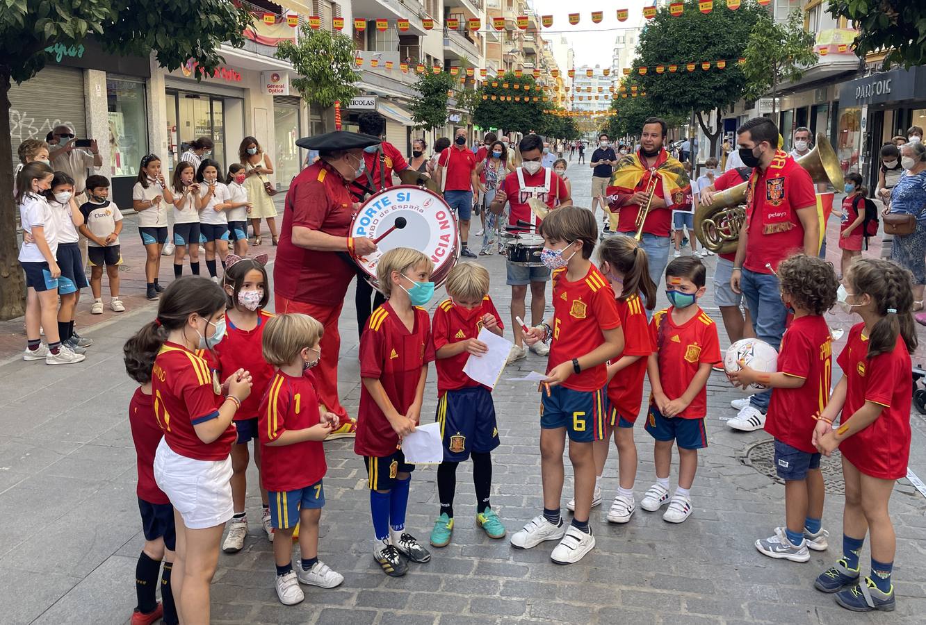 Eurocopa 2021: Manolo el del Bombo calienta motores en Sevilla