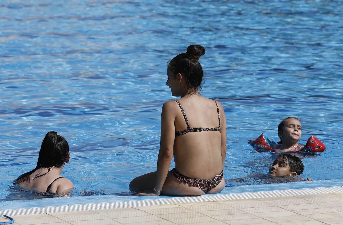 La piscina de la calle Marbella de Córdoba, en imágenes