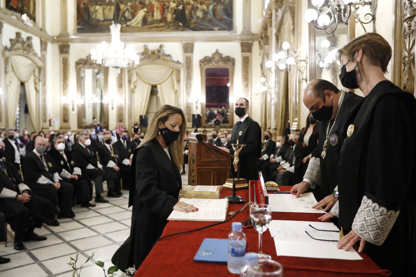 La toma de posesión del nuevo decano de los abogados de Córdoba, en imágenes